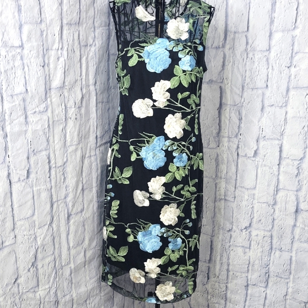 Calvin‎ Klein Black Blue Floral Embroidered Mesh Sheath Dress Chest 36